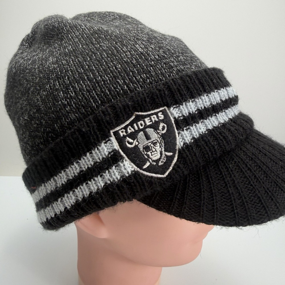 Raiders NFL Reebok 2011 2nd Season Cuffed Visor Knit Hat Beanie Cap Black Gray